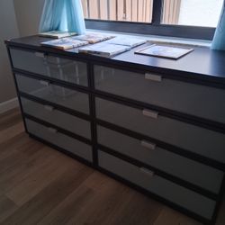 8 Drawer Dresser