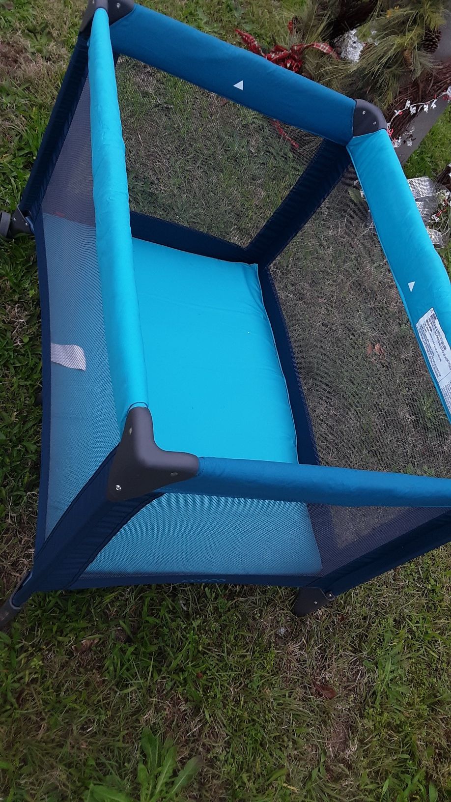 Cosco pack and play baby crib