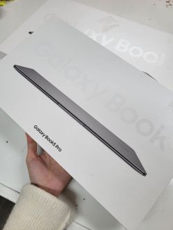 Samsung - Galaxy Book5 Pro - Copilot+ PC - 16" 3K AMOLED Touch-Screen Laptop (Opened Box) Intel Core Ultra 7 - 16GB Memory - 1TB SSD Gray