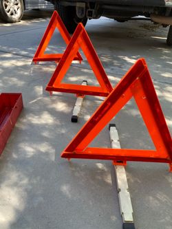 SATE-LITE NO 17A emergency warning triangles $25 • Litchfield Park,
