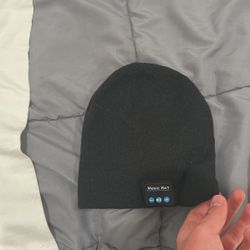 Bluetooth Beanie