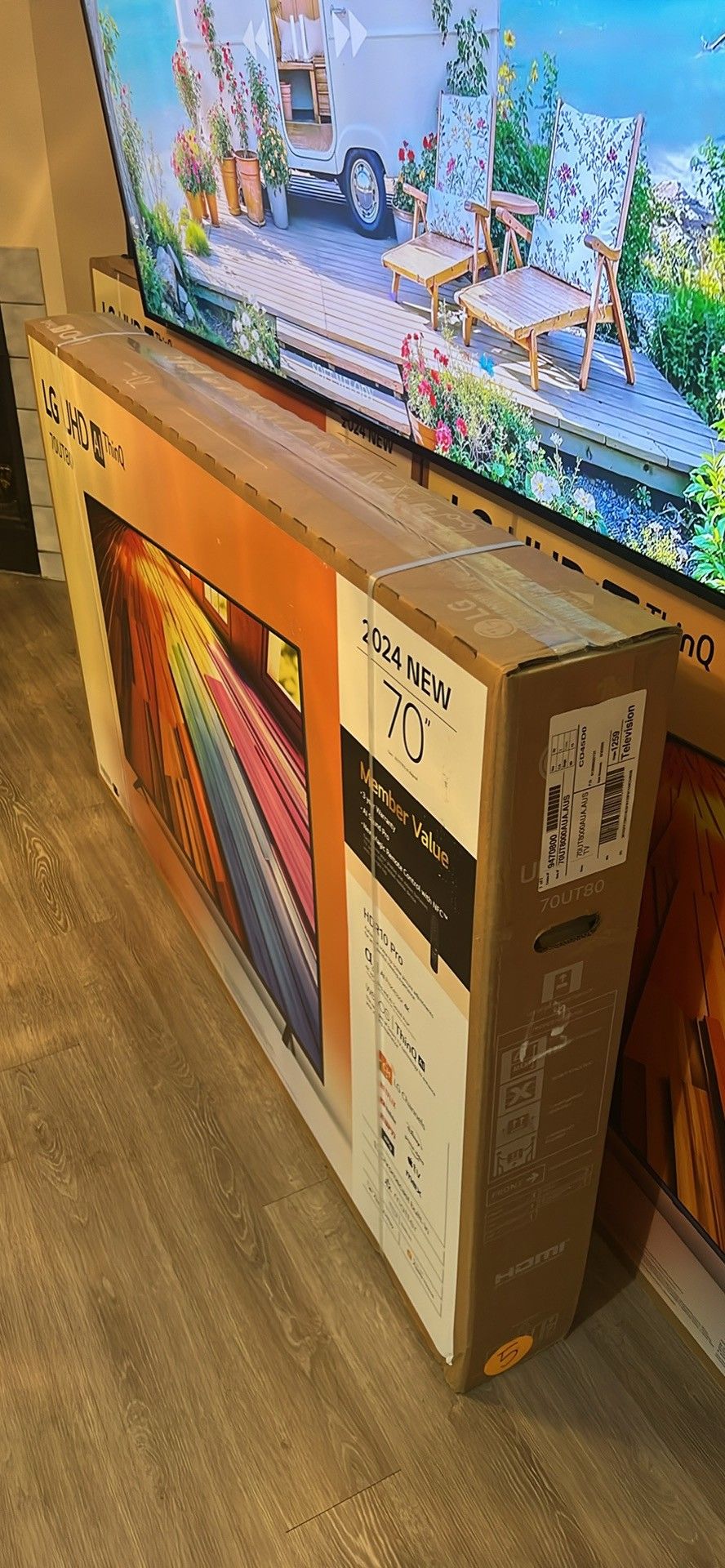 LG 70 INCH UT8000