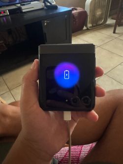 Motorola Razr 2024