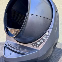Litter-Robot 3 Connect Automatic Self-Cleaning Litter Box, Accessory Kit, Extras