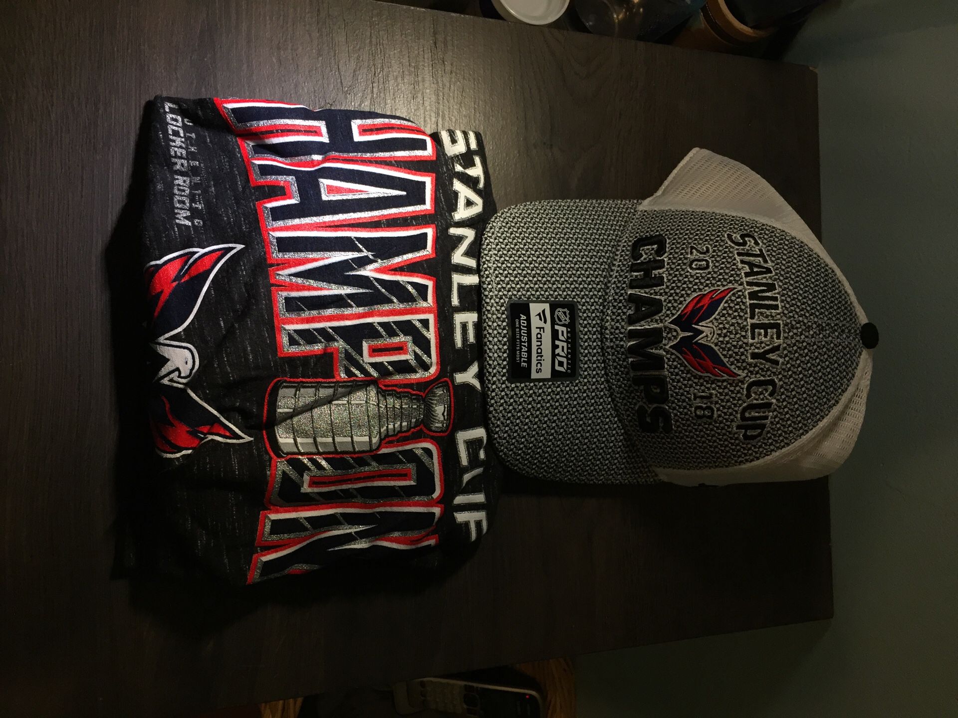 Washington Capitals Stanley Cup Champions Shirt and Hat