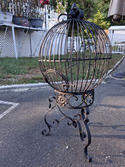Old Fashioned Steel Birdcage