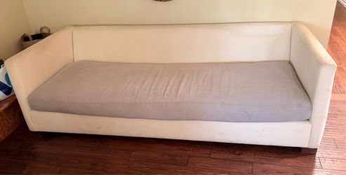 Sofa/couch