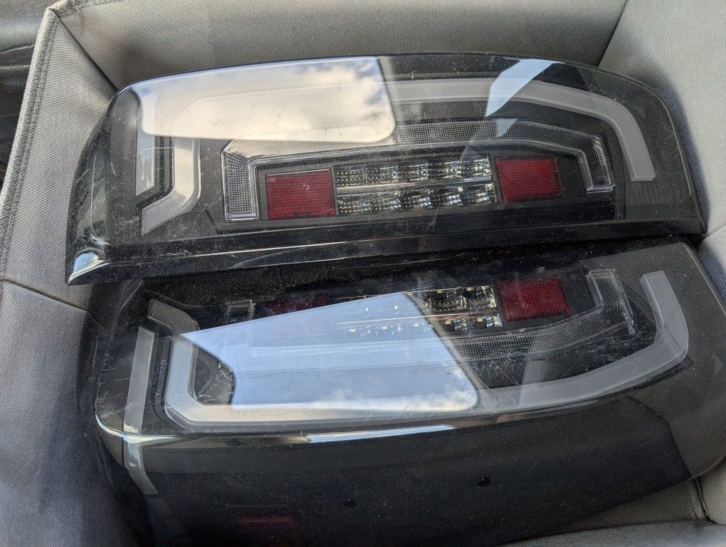 Smoked Out Tail Lights Chevy/Gmc