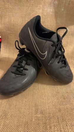 Kids Nike Soccer Cleats Size 2 Y Black