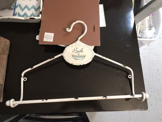 Towel holder