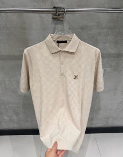 Beige LV shirt/Camisa LV beige