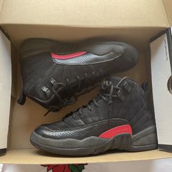 Jordan 12 Rush Pink Size 4Y 