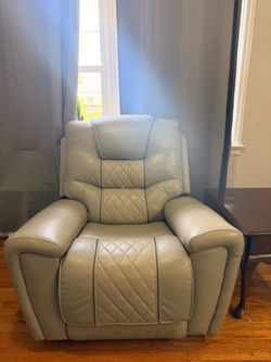 Recliner leather chair