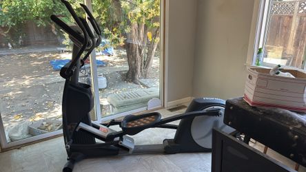 Nordictrack Eliptical Autostrider 990 Pro.