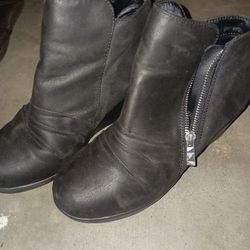 Womens Wedge Boots