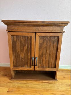 Wall mounted wood bathroom cabinet