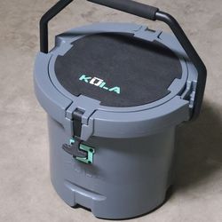 Like New KULA 5 Cooler From Bote SUP