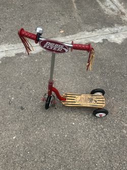 Radio Flyer Wood Scooter