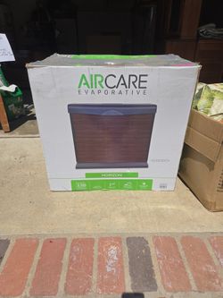 Evaporative Humidifier