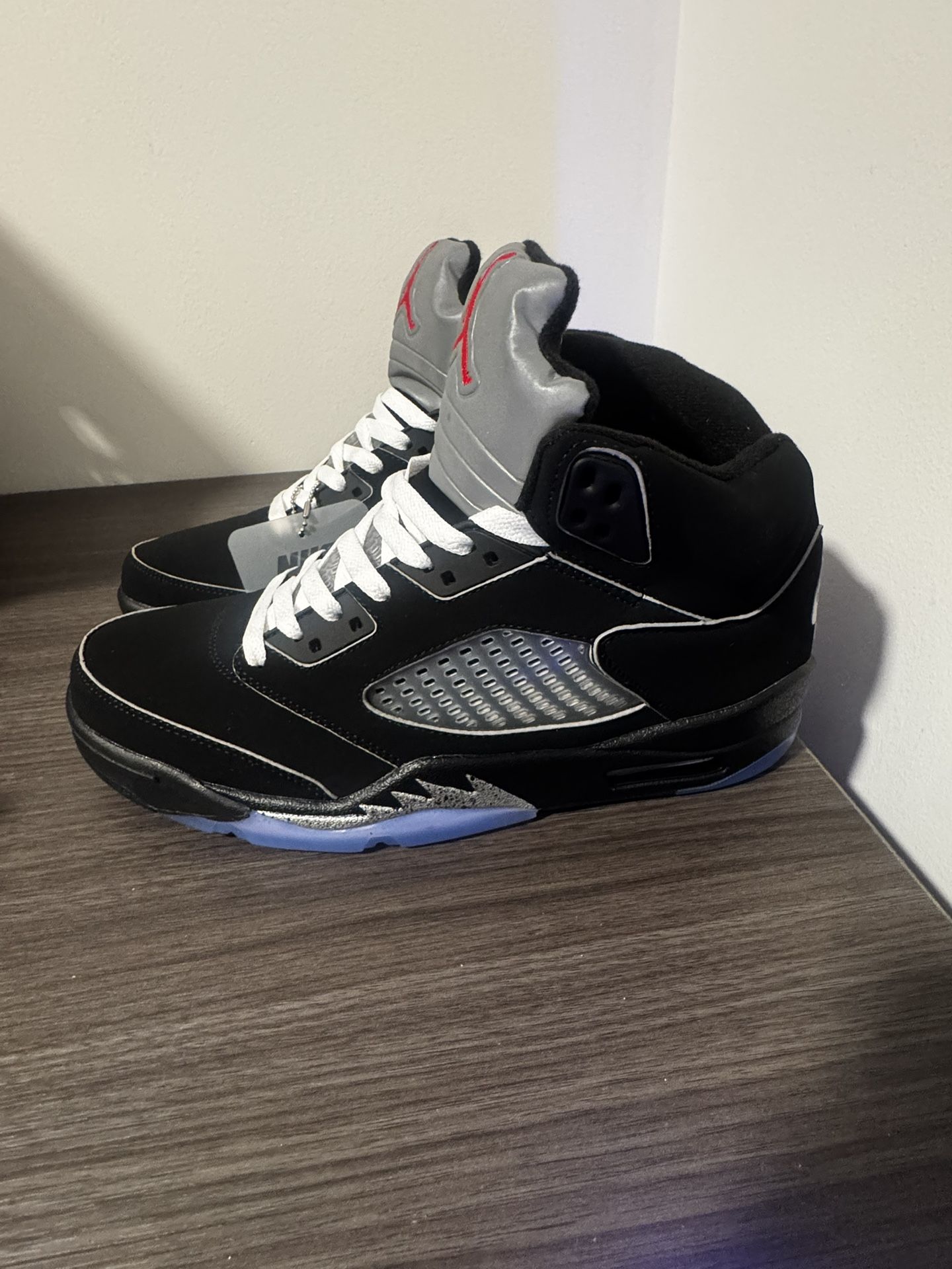 Jordan 5s Retro OG Black Metallic Reimagined