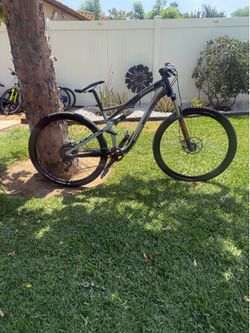MENS Specialized Raceface FSR Comp Carbon Mountain Bike