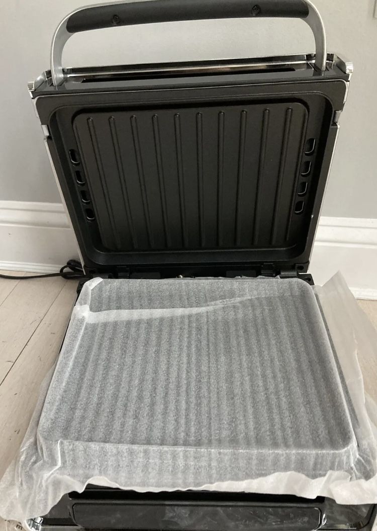 NEW Open Box George Foreman Digital Family Size Smokeless Grill & Panini  Maker for Sale in Blackstone, MA - OfferUp