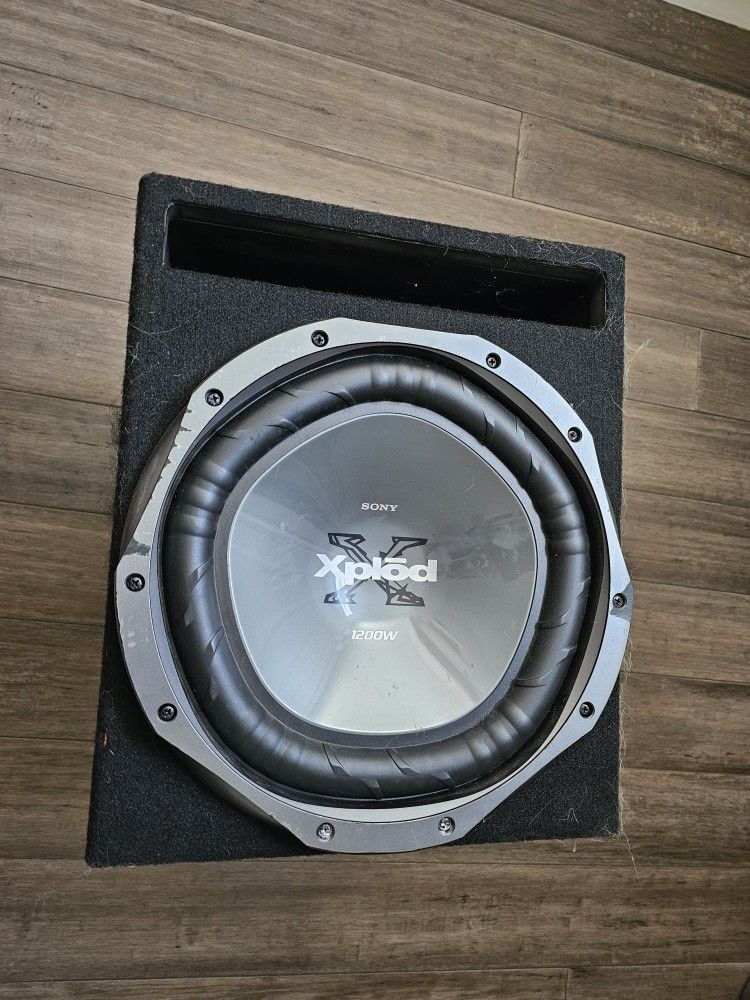 Subwoofer and Amp