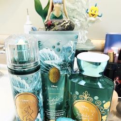 Limited Edition! BATH & BODY WORKS✨🐚🧜🏻‍♀️©️Disney collection 👸PRINCESS ARIEL🧜🏻‍♀️🐚✨5 piece Set   