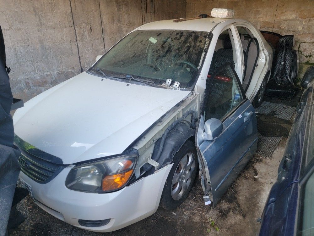 2009 Kia Spectra - For Parts