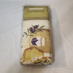 New vinyl 52"x 90" tablecloth