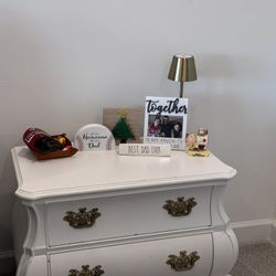 Thomasville Night Stand