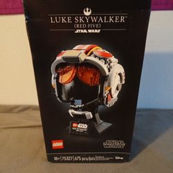 Lego Luke Skywalker Red Five Helmet (75327) - New, Sealed