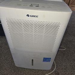 Dehumidifier 