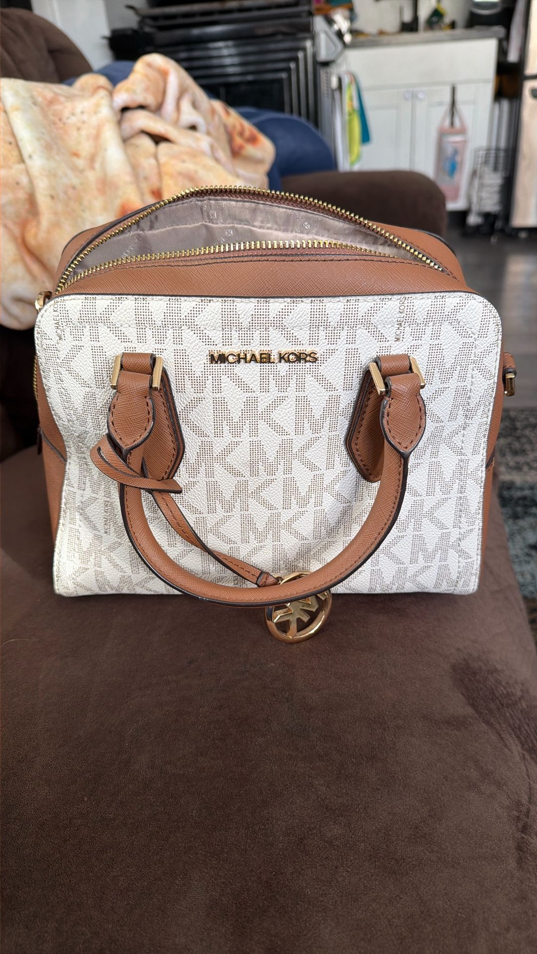 Michael Kors Crossbody