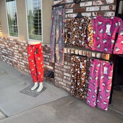 Pijamas De Hello Kitty De Niña Y De La Bubo De Adulto 