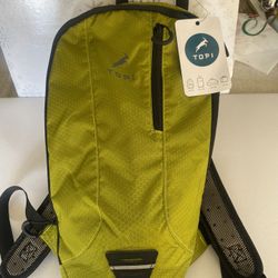 TOPI Camelback Green HIKING Outdoors TRAIL Backpack
