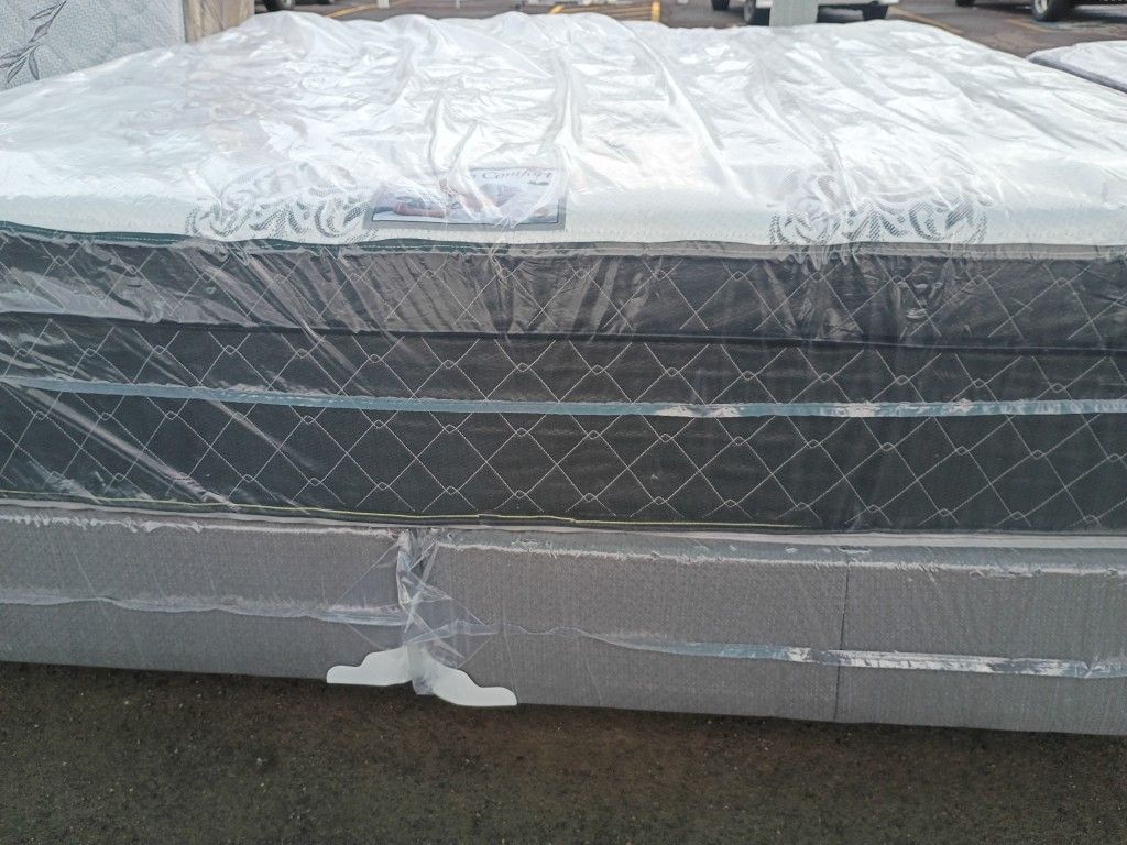 Brand New King Size Pillowtop Mattress Included Box Spring Free Delivery Depends On Location