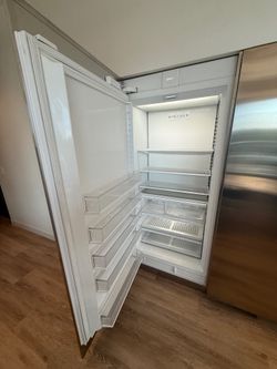 Sub Zero Commercial Refrigerator 35.75"Wx83.5"H Touch Screen & Wifi