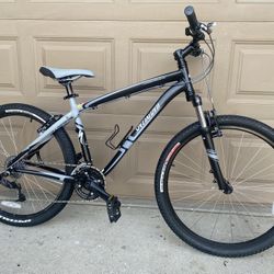 Specialized Hardrock Mountain Bike