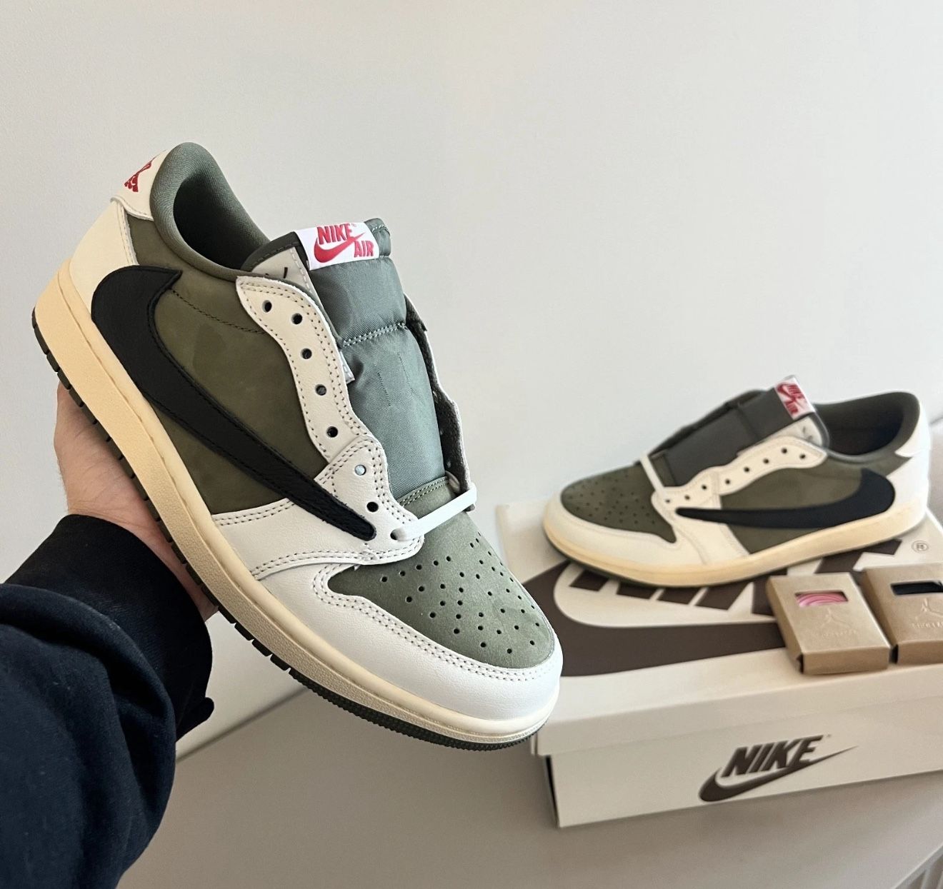 Jordan 1 Travis Scott medium olive size 9.5