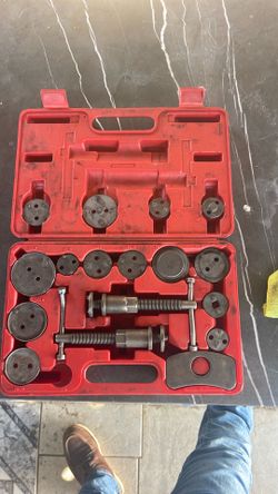 Brake calipers tools
