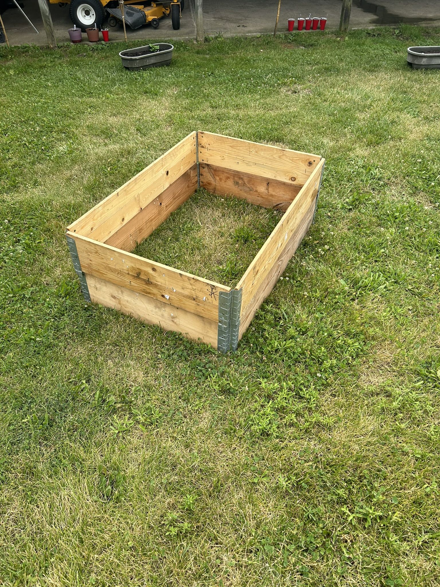 Raised garden beds