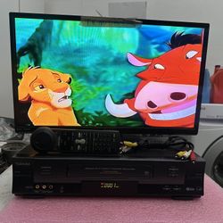 TOSHIBA W-627 VCR 4 HEAD HI-FI STEREO VHS WITH REMOTE AND AV CABLES