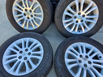 TOYOTA SIENNA RAV4 HIGHLANDER 17"INCH WHEELS WITH TIRES