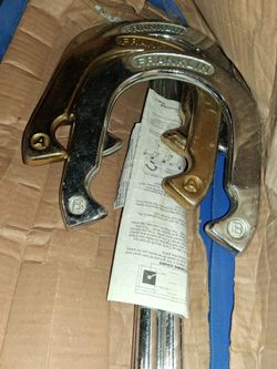 Franklin pitching horseshoe set featuring gold and silver colored metal shoes.
If you'd like, I can provide the official rules and court dimensions fo