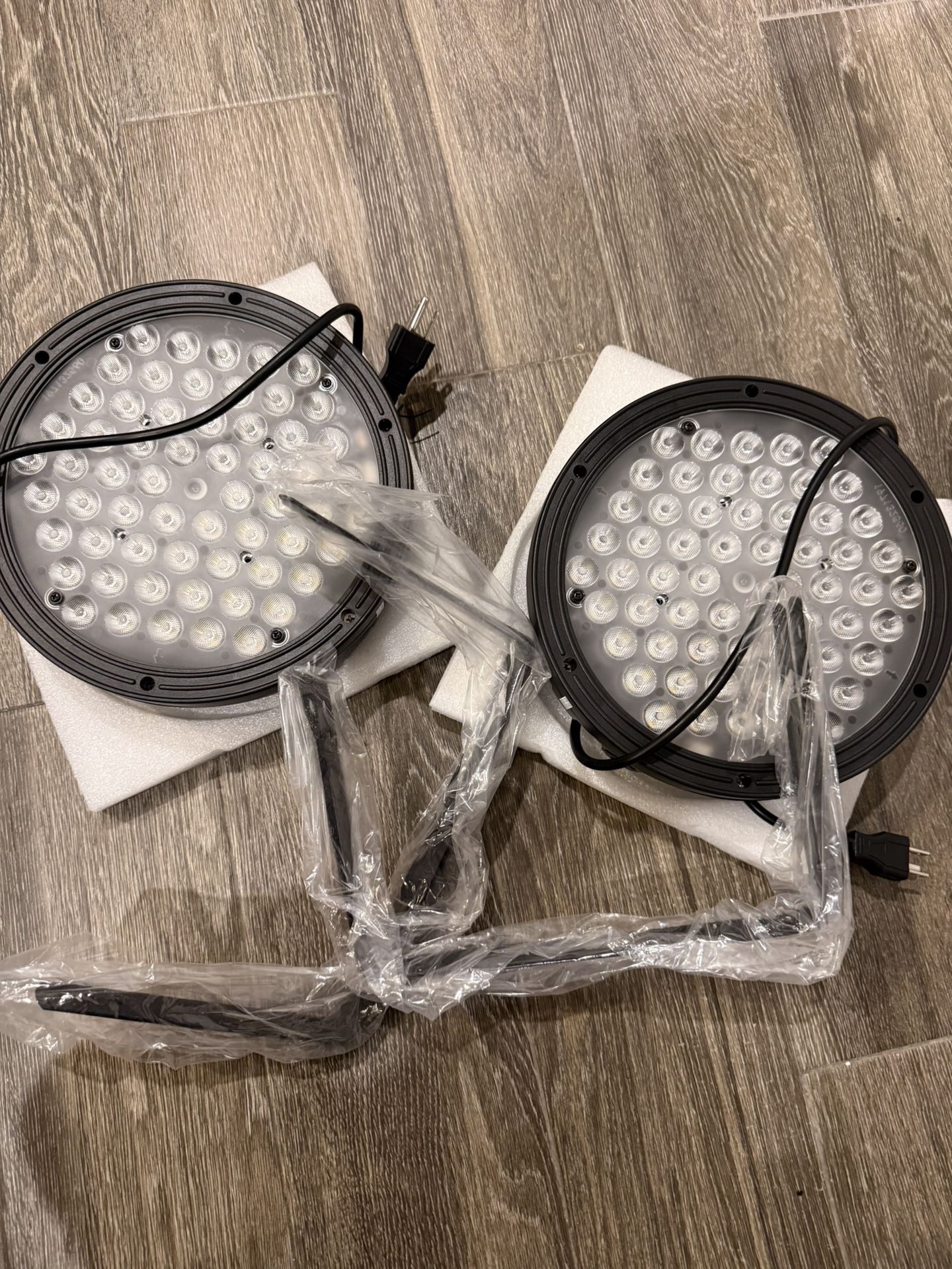 LED STAGE LIGHTS