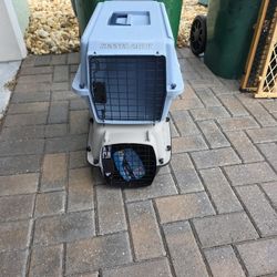 Pet Carriers 