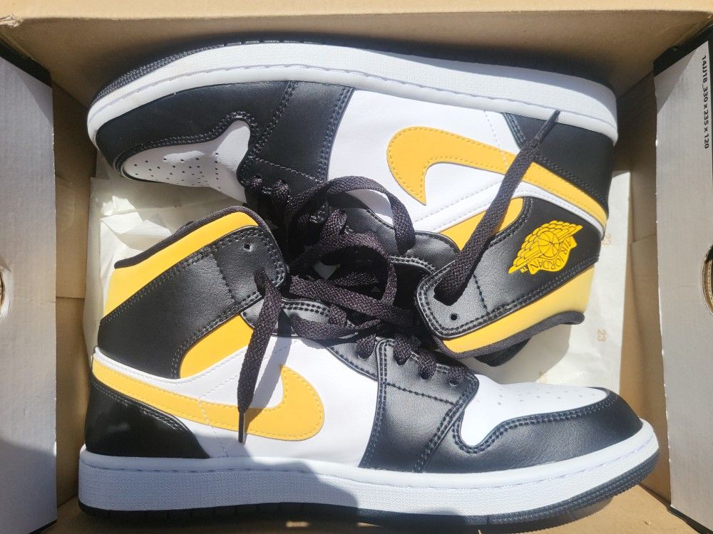 Nike Air Jordan 1 Mid Size 10