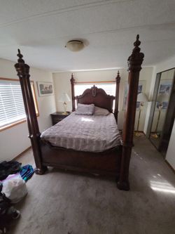 Queen size bed