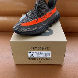 Yeezy 350 V2 